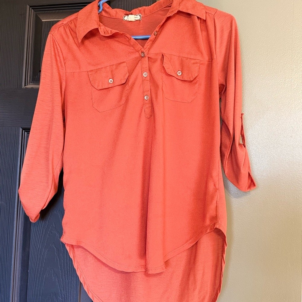 Eyeshadow Women's Coral Button-Down Shirt